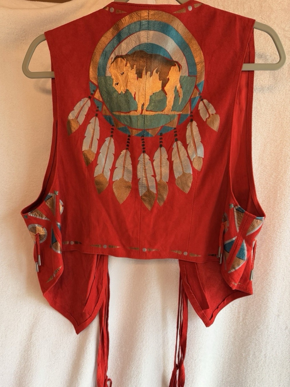 Rare Char Santa Fe leather vest buffalo feathers dream catcher Native American M